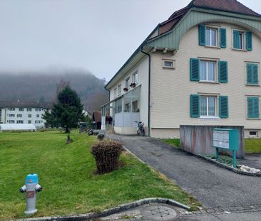 Cheap, gently renovated 3.5-room apartment in Balsthal - Foto 1