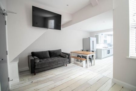 7 bedroom house to rent - Photo 2