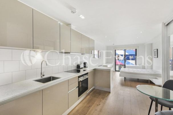 Studio to rent - Photo 1