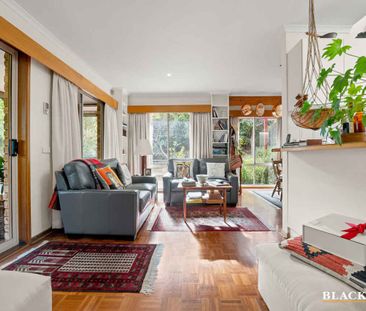 Charming Four-Bedroom Home in Isaacs - Photo 6