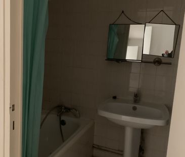 A LOUER // AVIGNON Intramuros Appartement T2 - Photo 2