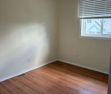 For Lease - 30 Mcdermot Court Unit# 45, Kanata, Ontario - Photo 5