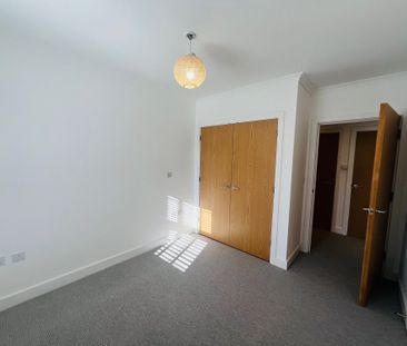 North Town Road, Maidenhead - Photo 5