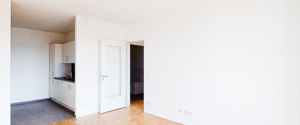 Für Familie oder WG! Clever geschnittene 5-Zimmer-Wohnung mit Loggia! - Photo 1