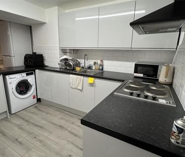 Studio to rent - Photo 6