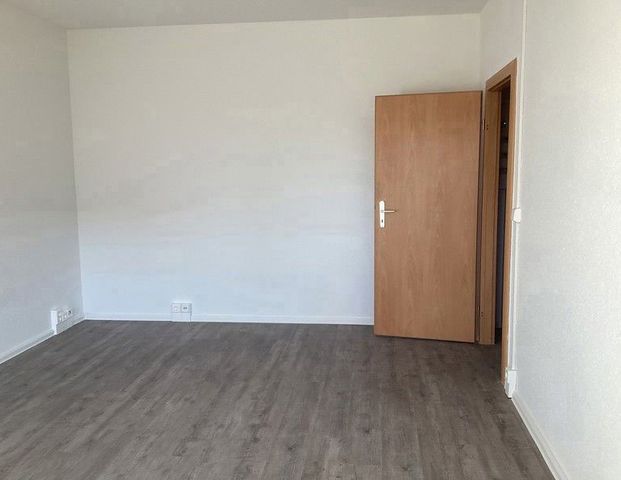 Neue Wohnung, neues Glück! Renovierte 1-Zi.-Single-Wohnung - Photo 1