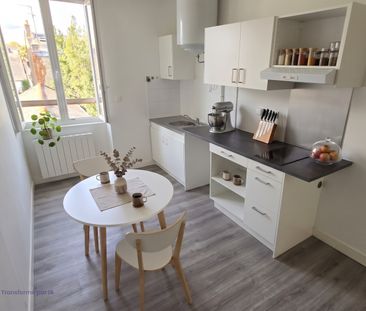 Location Appartement 1 pièce 41m² - Photo 3