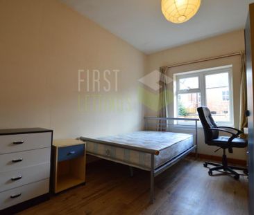 4 bedroom terraced house to rent - Photo 6