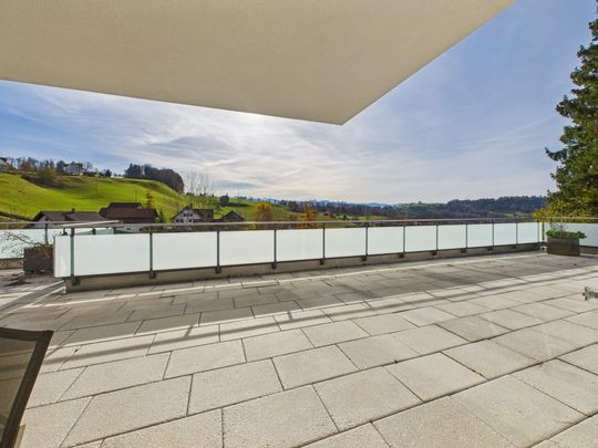 Unique apartment in Wald ZH with 5.5 rooms and breathtaking views - Photo 1