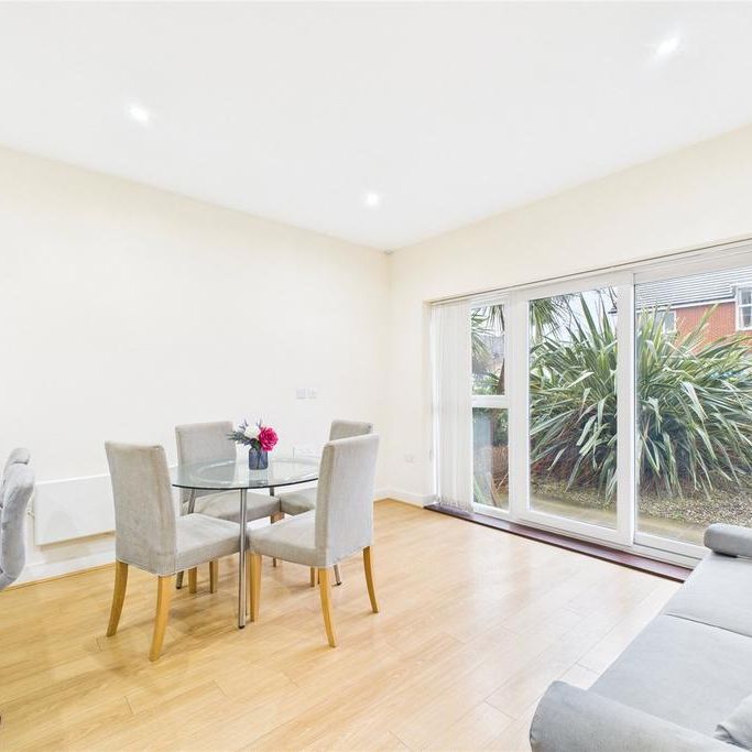 2 bedroom apartment to rent - Photo 1