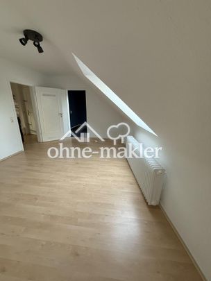 Helle Dachgeschosswohnung in bester Lage von Neuss inklusive Küche - Photo 1