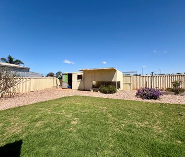11 Cruickshank Avenue, Whyalla Stuart - Photo 4