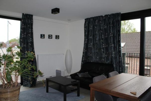Appartement te huur - Photo 1