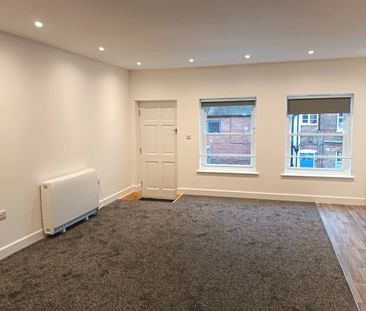 Dolphin Square, TRING - Photo 1