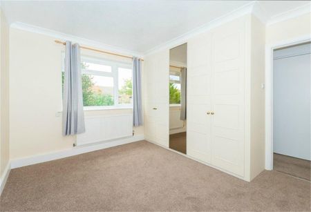 2 bedroom maisonette to rent - Photo 3