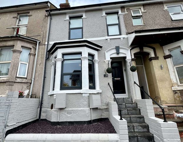 6 Bed 6 Ensuite 3 Studio HMO - Photo 1
