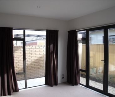 6 Saracen Avenue, Northwood - Photo 1