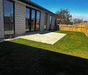 Great couple or small family home - Photo 1