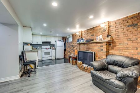 For Lease - 11 Queensbury Drive Unit# Basement, Hamilton, Ontario - Photo 2