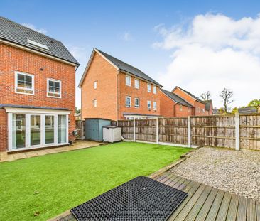 Whitewood Road, Worsley, M28 - Photo 6