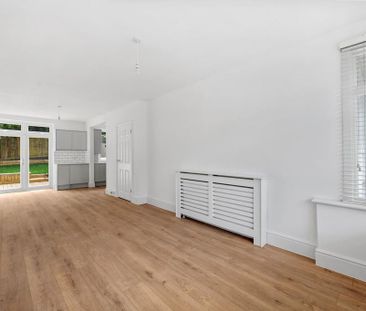 4 bedroom semi-detached house to rent - Photo 1