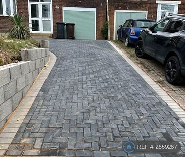 3 bedroom semi-detached house to rent - Photo 1