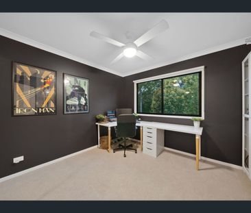 2/160 Old Northern Road, Everton Park, Qld 4053 - Photo 2