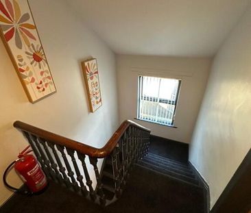 Room 4, 37b Wellesley Ave, Belfast, BT9 6DG - Photo 3