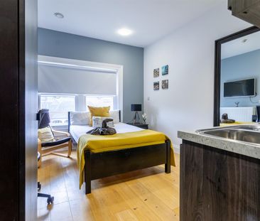 The Bruce Building, Newcastle Upon Tyne - Photo 1