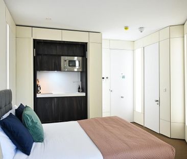 Studio to rent - Photo 1