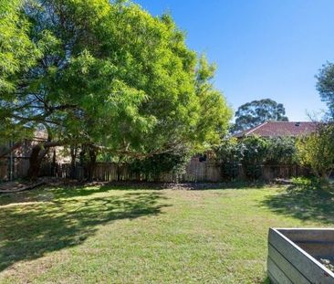 8 Walker Crescent Griffith ACT - Photo 6