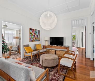 13 Crescent Road, Kelvin Grove QLD 4059 - House For Rent - $1,350 |... - Photo 3