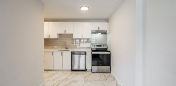 1 BR - 135 Boulevard Deguire, Saint-Laurent - Photo 2
