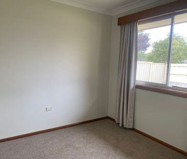 4/8 Speare Avenue, 2350, Armidale Nsw - Photo 2