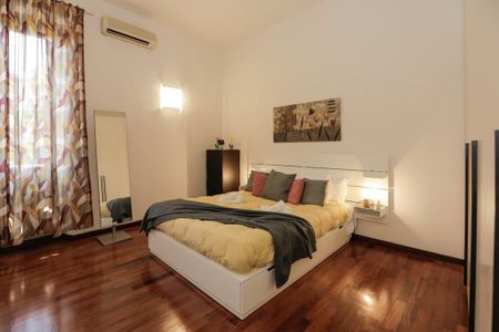 Lungarno Francesco Ferrucci, Florence, Tuscany 50126 - Photo 5