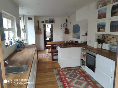 Room in a Shared House, Tytherton Road, N19 - Photo 4
