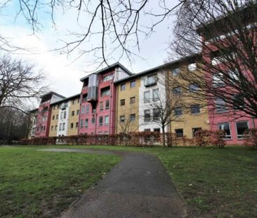 Crown Close - Photo 3