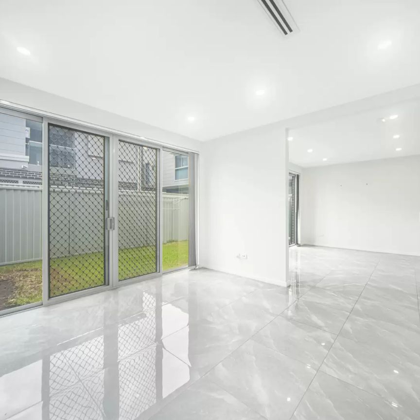 Executive Lifestyle - Photo 1