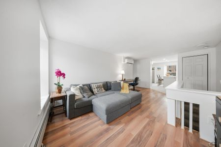 For Lease - 209 Hunter Street Unit# 2, Hamilton, Ontario - Photo 5