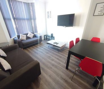 Gilroy Road, Kensington. - Photo 3