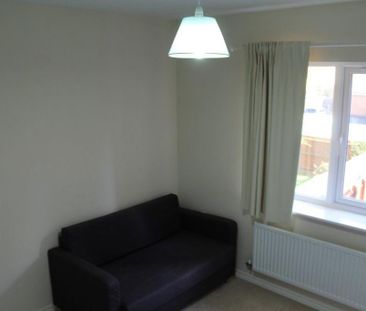 2 bedroom maisonette to rent - Photo 3