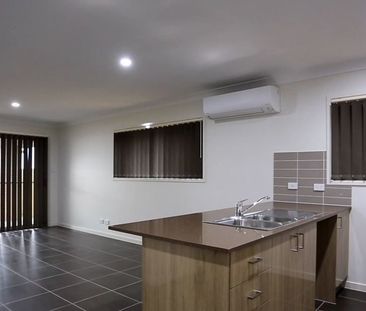 Spacious Family Home in a Prime Pimpama Location - Photo 4