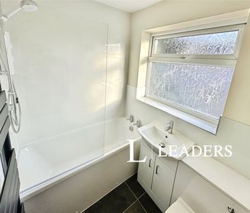 2 bedroom house to rent Frenchmoor Grove, Stoke-on-Trent, Staffords... - Photo 6