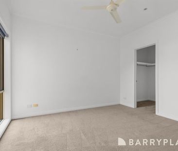 Spacious Two-Bedroom Unit in Convenient Cheltenham Location - Photo 2