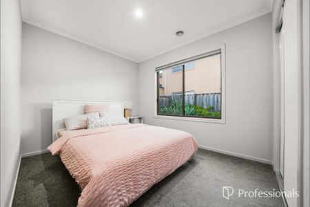 58 Sunnybank Drive, Point Cook VIC 3030 - Photo 4