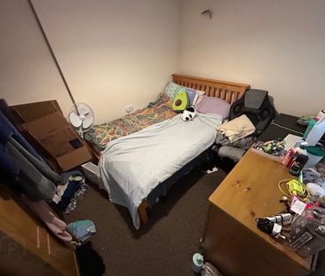 Flat 1, 5 Ashley Avenue, Belfast, BT9 7BT - Photo 4