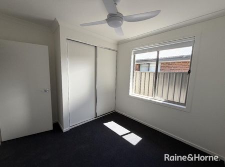 4 Bedroom Family Home In Evanston Gardens - Photo 3