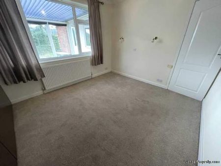 3 bedroom property to rent in Oldham - Photo 2