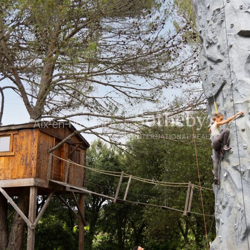 La Bastide des Victoires, Une Superbe Propriété où le Sport devient un Art - Photo 1