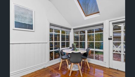 Register to Inspect // Classic Style meets Contemporary Class - Photo 3